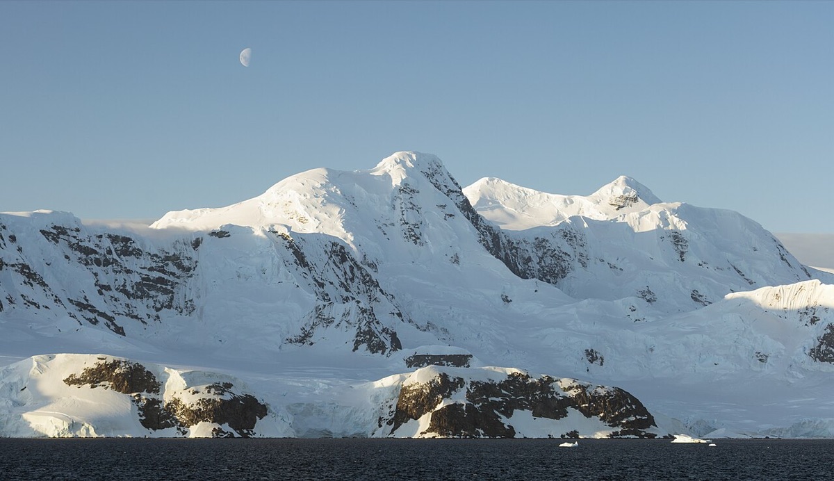 Gerlache Strait